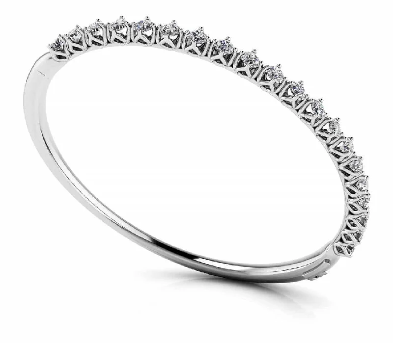 Blossoming Florals Diamond Bangle with 2.10 ct.(finished) 3mm