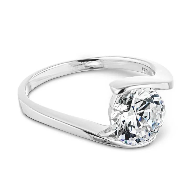 Daci Solitaire Engagement Ring