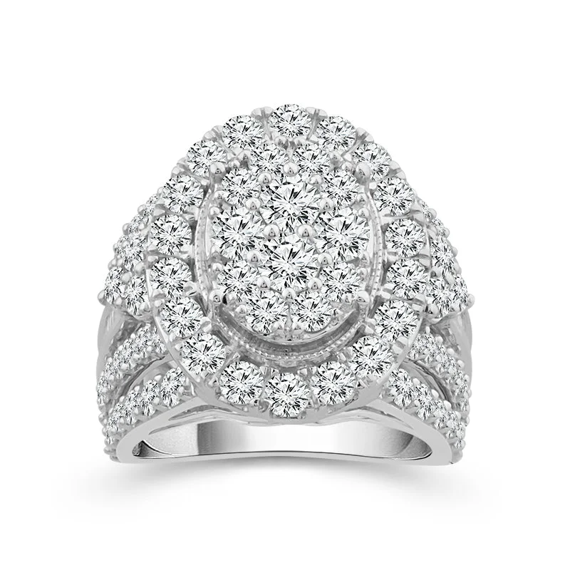 10K White Gold  4.00 CTw Diamond Oval Engagement Ring