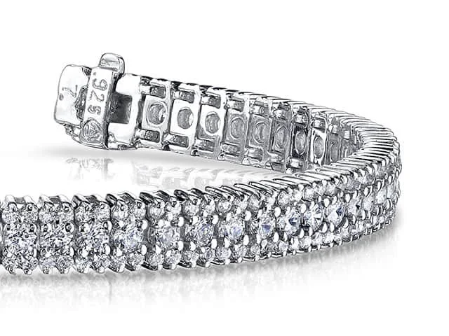 Flashy Prong Set Diamond Bracelet with 3.45 ct.(finished) 1mm, 1.9mm