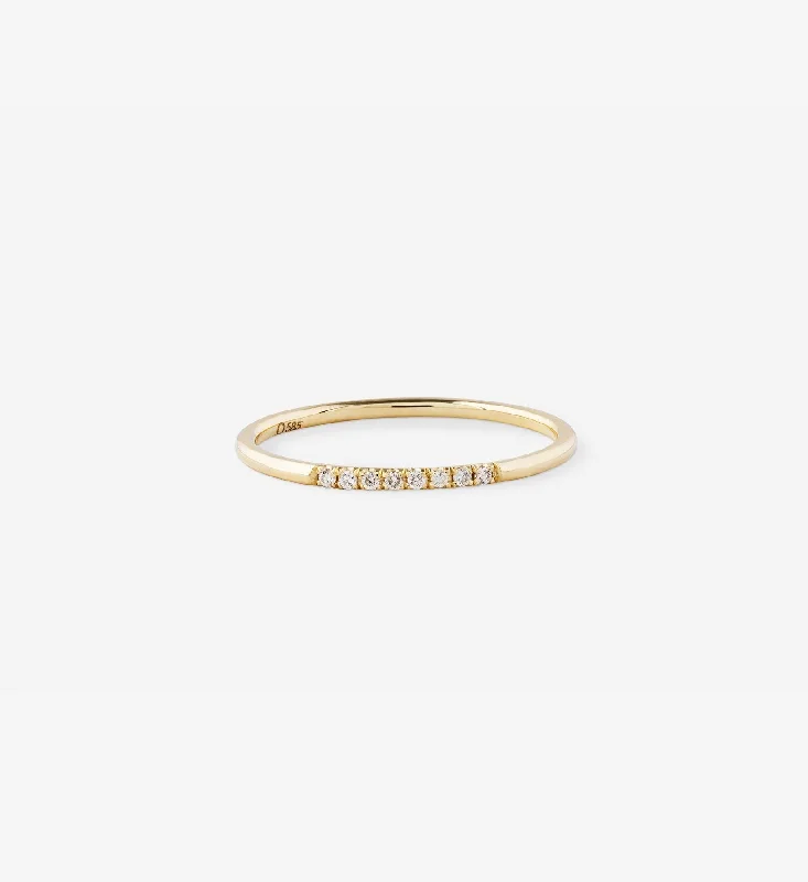 Diamond Line Ring 0.04