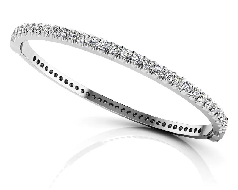 Shared Prong Oval Diamond Bangle with 2.99 ct.(finished) 3.1mm