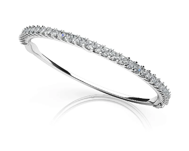 Timeless Elegance Princess Cut Bangle Diamond  with 2.00 ct.(finished) 2mm